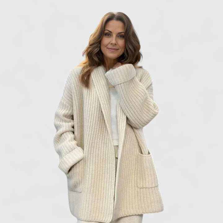 Sara | Comfortable Cardigan