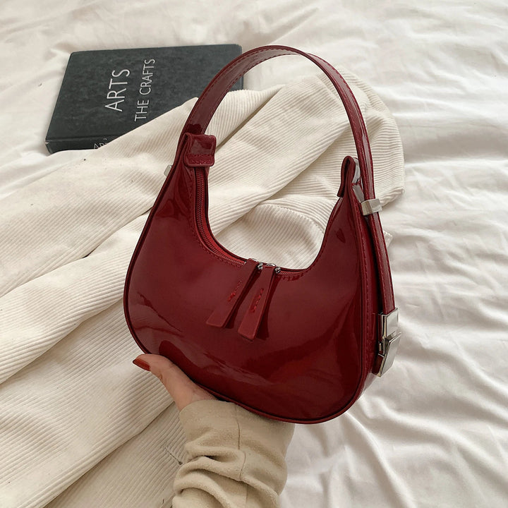 Vintage crescent-shaped bag Bella™