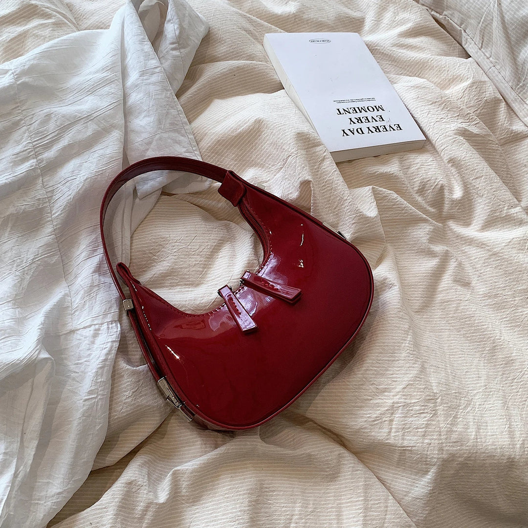Vintage crescent-shaped bag Bella™