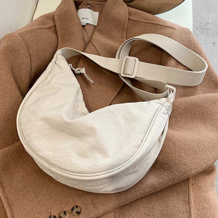 Loose hobo bag with a leather look