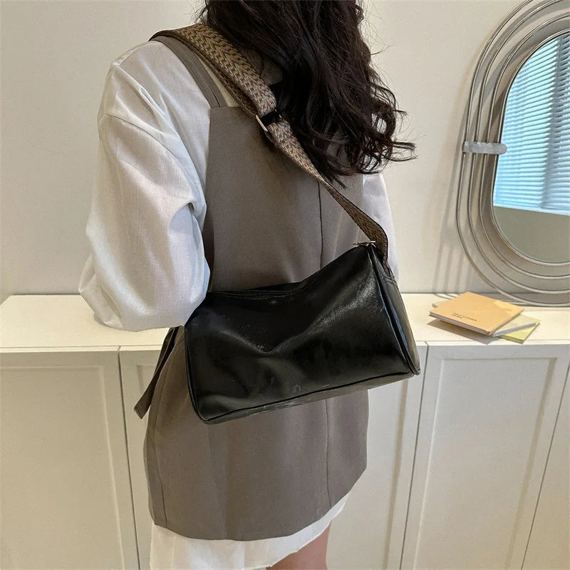 Trine™ | Vintage Leather Crossbody Bag with Woven Adjustable Strap