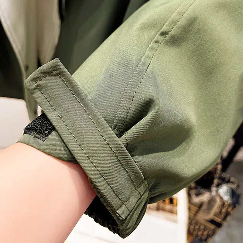 Alya – Stylish jacket with wind protection