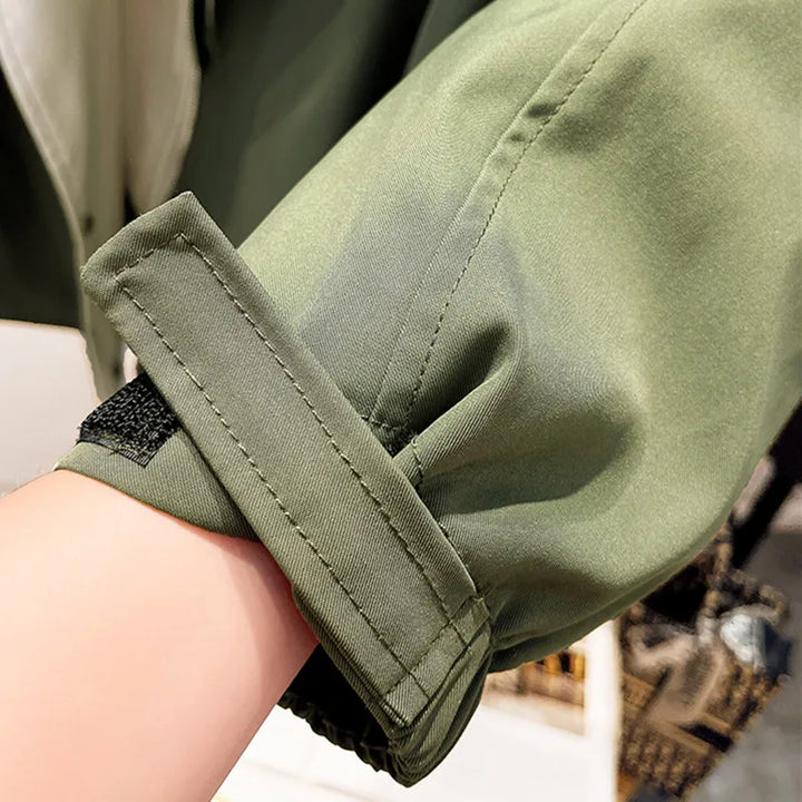 Alya – Stylish jacket with wind protection